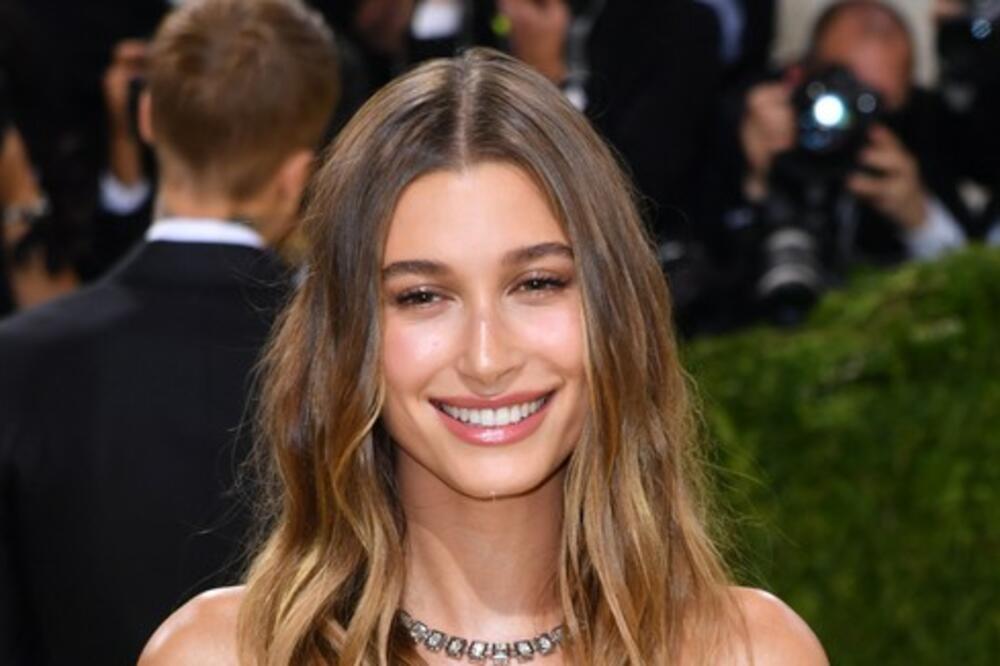 KRAJ NAJVEĆE DRAME U HOLIVUDU? Fanovi su HAOS PRAVILI zbog OVE DVE ŽENE, a ovo su nove INFORMACIJE