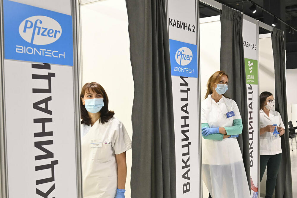 Vesić: U Beogradu obe doze vakcine protiv kovida primilo skoro 845.000 osoba