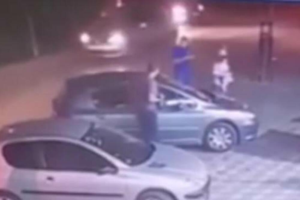 OBOREN PEŠAK U KRAGUJEVCU: Na sreću, čovek je van ŽIVOTNE OPASNOSTI, postoji i SNIMAK (VIDEO)