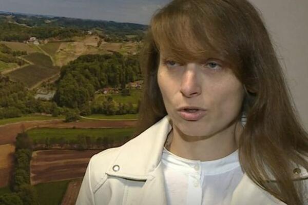 IMA VODU OKO SRCA, UPALU STOPALA I STALNO JE UMORNA: Ana se ni nakon godinu dana nije oporavila od korone!