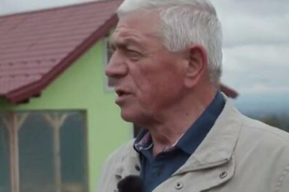 VOJINU DOSADILI ŽENINI ZAHTEVI PA NAŠAO NESVAKIDAŠNJE REŠENJE ZA NJIH: Sagradio neverovatnu KUĆU! (VIDEO)