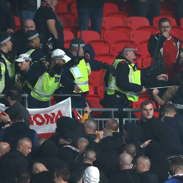 MAĐARI PRAVILI NEREDE NA VEMBLIJU, ALBANCI U TIRANI: Danska na Mundijalu, remi Ukrajine i Bosne!