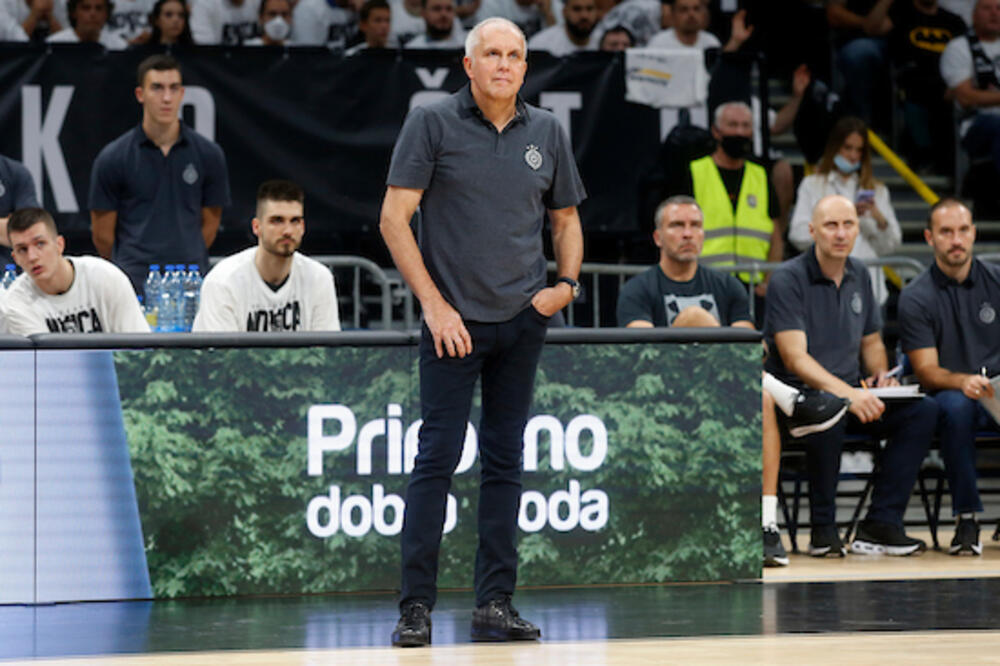 UMETNIK NASLIKAO TRENERA PARTIZANA: 'Besni Žoc' ovekovečen na platnu! (FOTO)