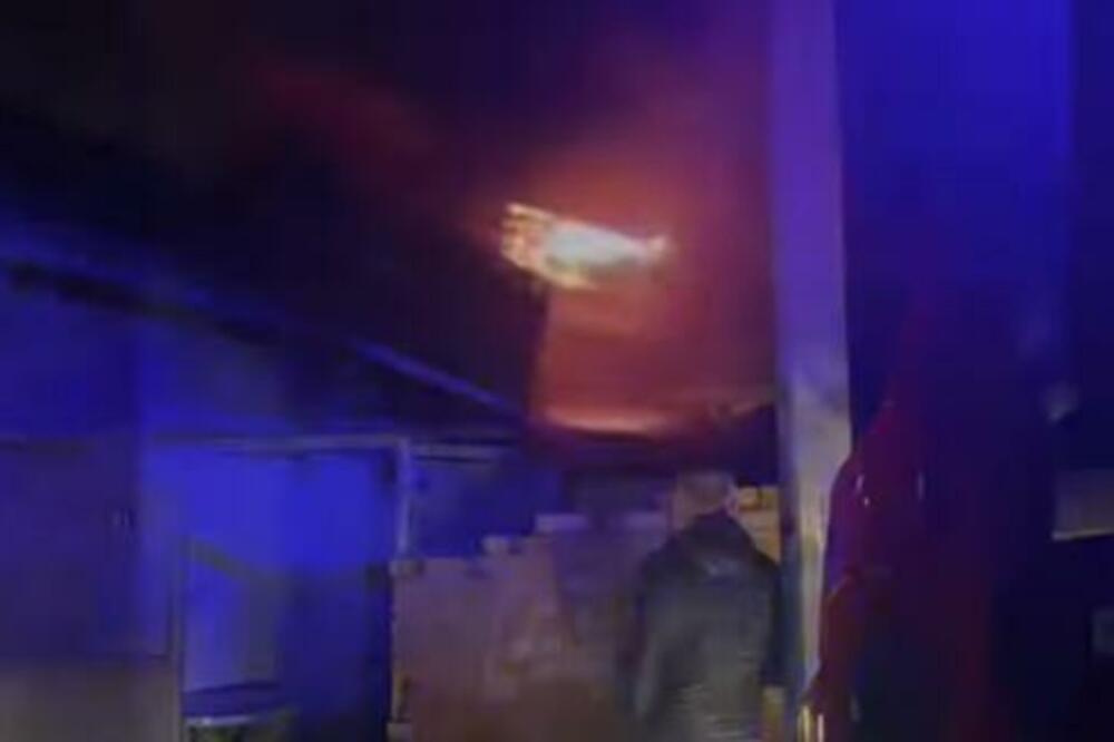 GORI KUĆA U NOVOM PAZARU: Povređeno je osam lica, a među njima ima i MALOLETNIKA!