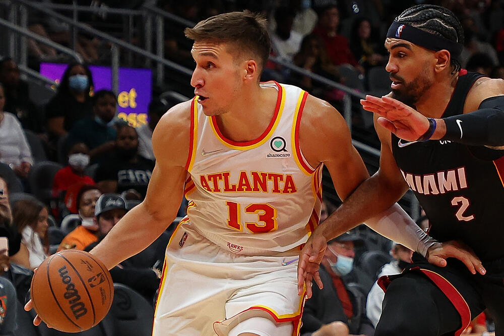 DONČIĆ ĆE OVO UPAMTITI: Bogdanović kod jedne akcije poslao Luku u publiku! (VIDEO)