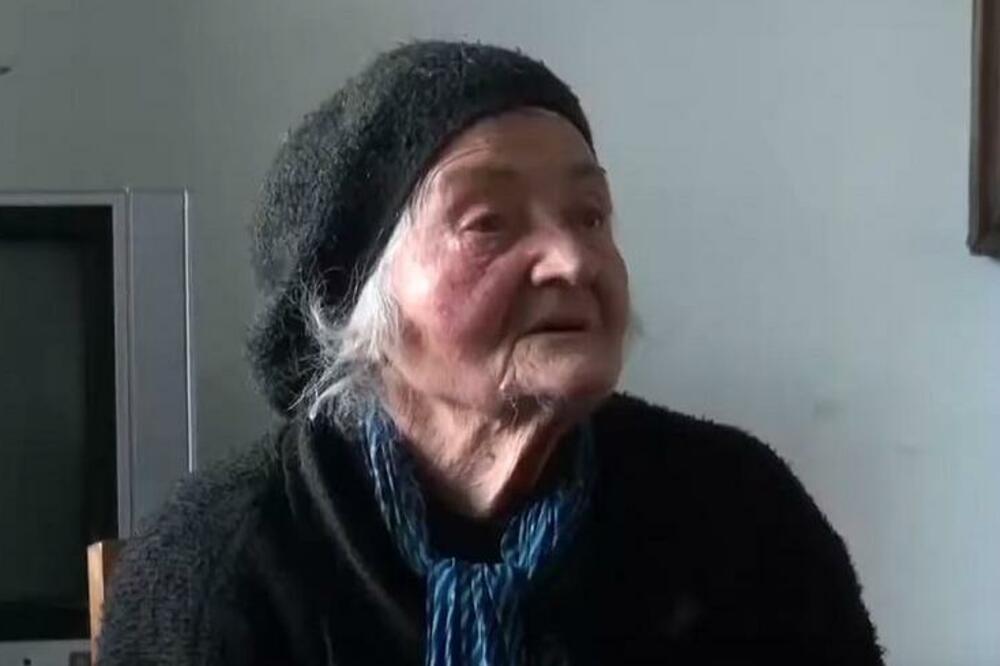 RUMENI OPET KAMENOVANA KUĆA U PEĆI! Starici razbijeni prozori na domu