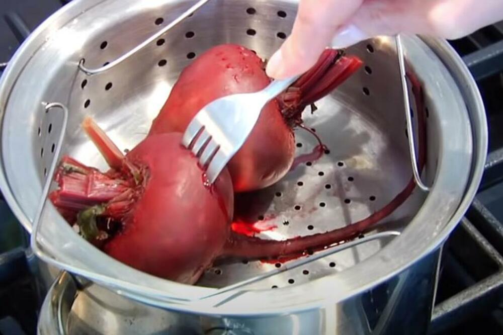 SOK OD 1 POVRĆA U SEBI SADRŽI BLAGOTVORNNA DEJSTVA: Nema ništa bolje od toga za DETOKSIKACIJU JETRE