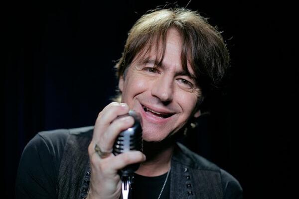 BORIS NOVKOVIĆ PREDSTAVIO "NOVU DEVOJKU"! Pevač ispunjen KOSMIČKOM ljubavi i POZITIVOM!