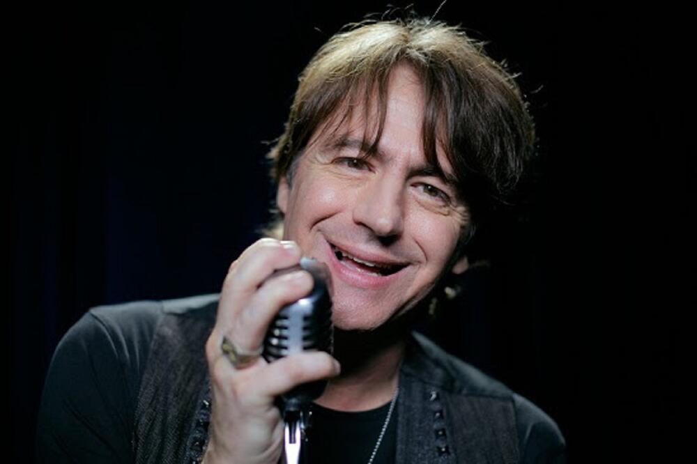 BORIS NOVKOVIĆ PREDSTAVIO "NOVU DEVOJKU"! Pevač ispunjen KOSMIČKOM ljubavi i POZITIVOM!