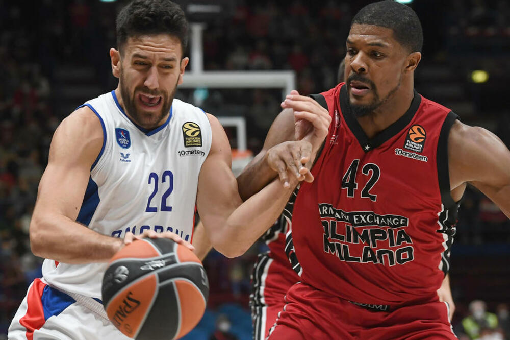 MICIĆ NAJEFIKASNIJI, I PETRUŠEV DVOCIFREN, ALI EFES OSTAO NA NULI: Milano i dalje nepobediv, Real razbio PAO!