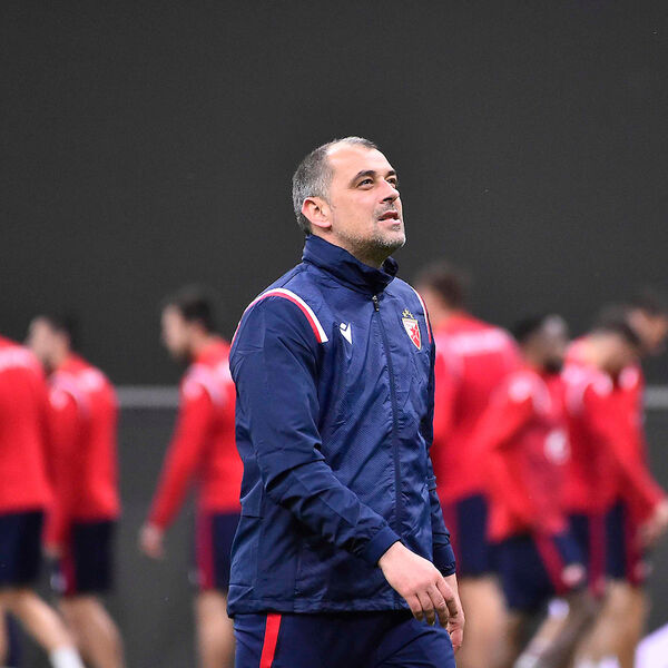 Vreme je da se crveno-beli oduže kapitenu za vernost - Nenad Milijaš kao jedini pravi izbor za trenera Zvezde!