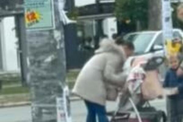 POBESNELA ŽENA ISTUKLA BEBU U KOLICIMA NASRED ULICE: Novosađani ostali šokirani OVIM prizorom (VIDEO)