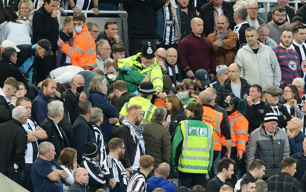 FK Njukasl, FK Totenhem