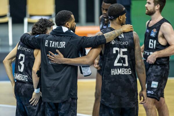 PARTIZANOV RIVAL U EVROKUPU SE OZBILJNO POJAČAO: U svoje redove su doveli bivšeg NBA igrača!