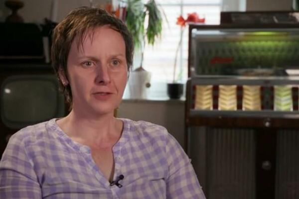 MAMA JE PRIZNALA DA ME JE NAPRAVIO SRBIN GASTARBAJTER: Sandra iz Nemačke saznala da ima brata u Srbiji (VIDEO)