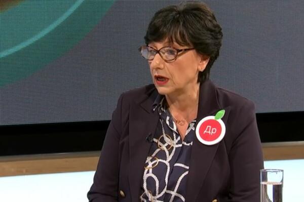 KOLIKO GODINA MORA DA PROĐE OD PRVE MENSTRUACIJE DA BI DEVOJKE IMALE INTIMNE ODNOSE? Ginekološkinja sve objasnila