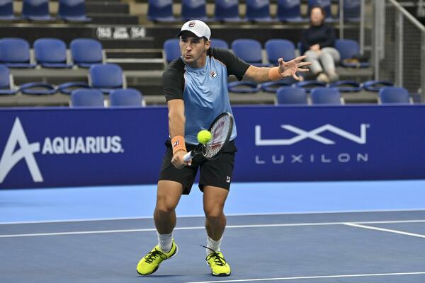 SVE JE BILO LAKŠE POSLE DOBIJENOG PRVOG SETA: Lajović prošao dalje u Antverpenu (FOTO)