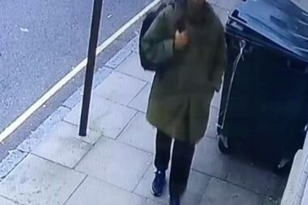 OBJAVLJEN SNIMAK UBICE POSLANIKA DEJVIDA EJMSA: Nadzorne kamere ga usnimile nekoliko sati pre KRVAVOG PIRA! (VIDEO)