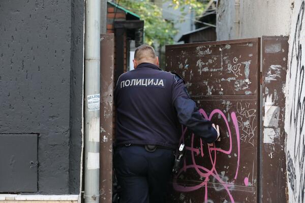 MALOLETNIK IZ POŽAREVCA UKRAO NOVAC IZ KASE: Policija mu pronašla i OVO!