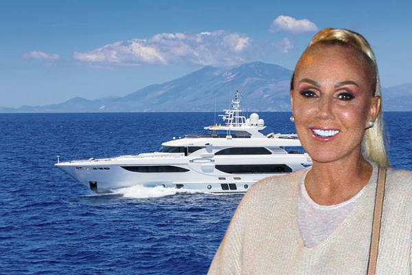 ZAVIRITE U JAHTU LEPE BRENE VREDNU 6 MILIONA EVRA! Šest spavaćih soba, nestvarno skupoceni detalji i svuda LUSKUZ!