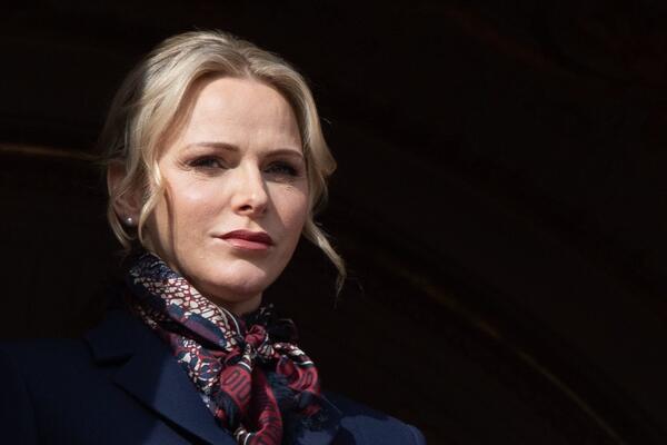 U BOLNICU JOJ STIGAO POZIV KOJI SE NE ODBIJA: Dok se princeza Šarlin leči na TAJNOJ lokaciji uradiće BITNU STVAR!