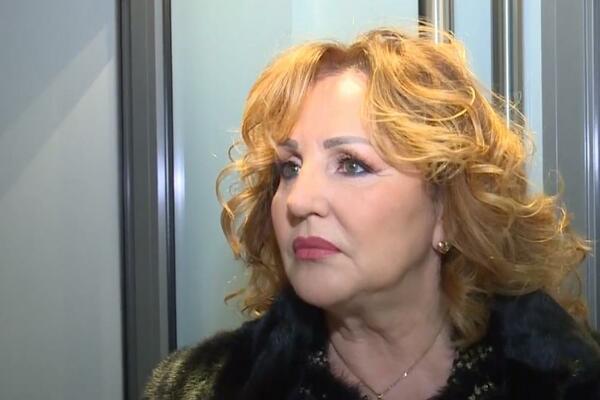 "JAK JE ON!" Bekuta ODBILA da otkaže nastup zbog MRKINOG STNJA, veruje da će POLITIČAR BITI BOLJE!