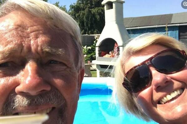 IZBOLA MUŽA U KUHINJI, PA GA OSTAVILA DA ISKRVARI: Stravično, posle spominjala samo PAPUČE I KAPUT (VIDEO)