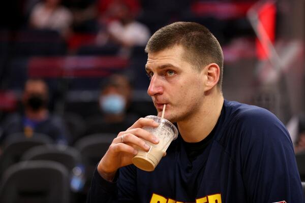 NIKOLA JOKIĆ IZGUBIO MVP NAGRADU! (FOTO)