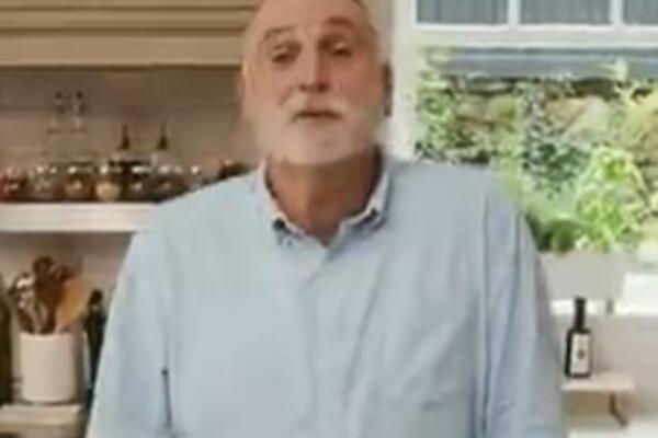 POMEŠAJTE JAJA SA OVIM SASTOJKOM, I DOBIĆETE NEVEROVATNU STVAR: Poslušajte slavnog CHEFA