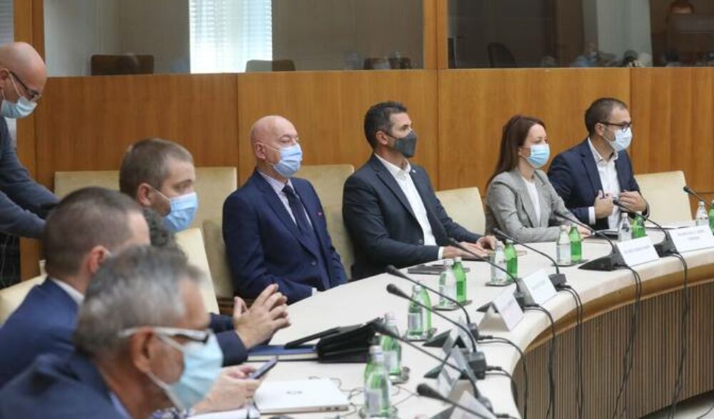 Krizni štab, Sednica kriznog štaba, Ana Brnabić