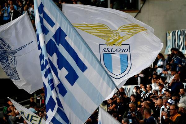 SOKOLAR LACIJA SUSPENODVAN ZBOG FAŠIZMA: Isplivao video gde veliča Benita Musolinija!