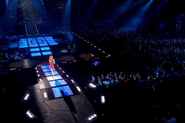 U KAKVOM JE STANJU PEVAČICA KOJA JE ZBOG BOLESTI OTKAZALA TURNEJU? Njen PR se oglasio, situacija je OČIGLEDNA