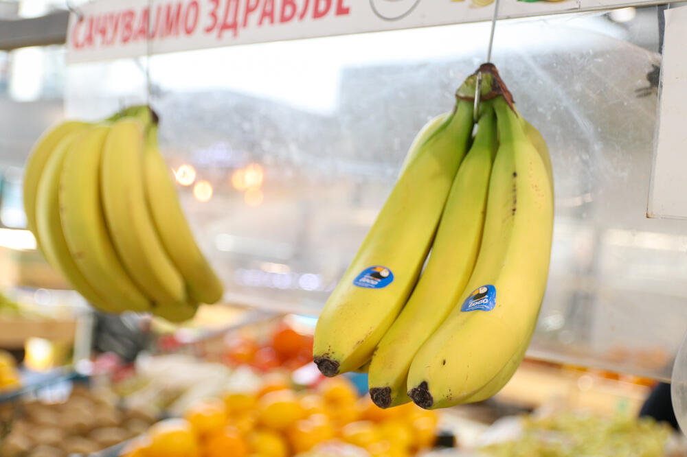 ISPRAVKA: Nalepnice na bananama i brojevi na njima sadrže netačne tvrdnje