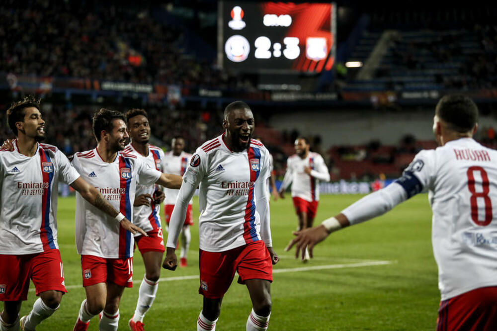 LIONU TRILER U PRAGU UZ 7 GOLOVA: Krenuli Napoli i Rendžers, Monako kao gost pobedio PSV!