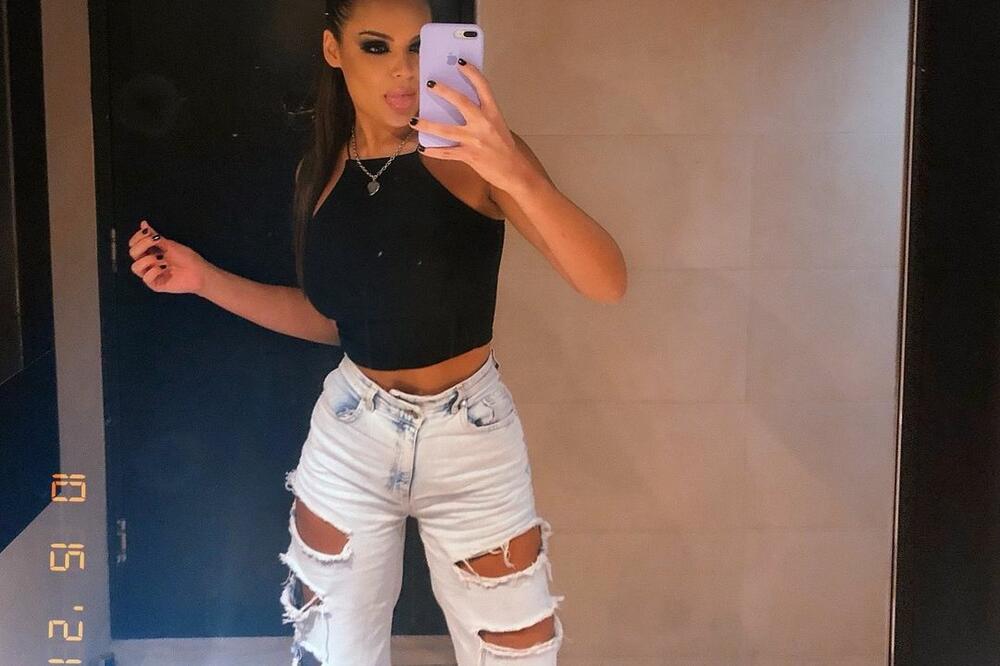 MNOGI O TOME NE PRIČAJU: Mina otkrila da li se vakcinisala!