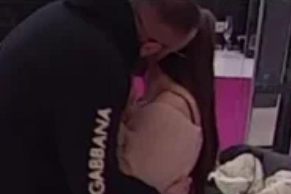 NAKON TUŠIRANJA POČELO LJUBLJENJE! Car i Dalila se više NE KRIJU - PREPUSTILI SE STRASTIMA! (VIDEO)