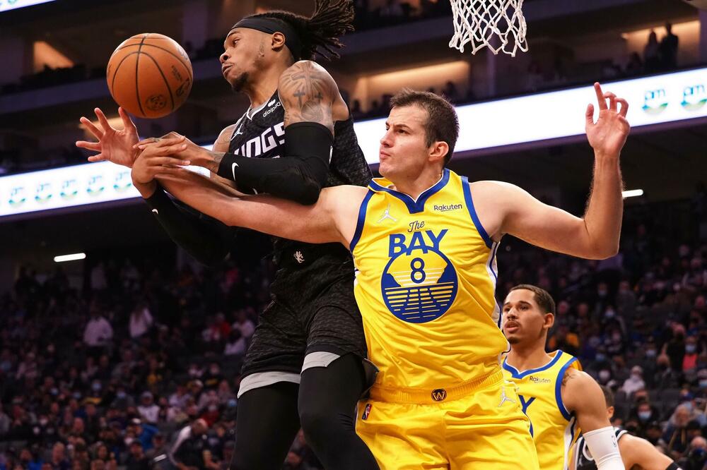 GOLDEN STEJT OSTAO SA MAKSIMALNIM UČINKOM: Lejkersi ostvarili prvi trijumf u novoj sezoni (VIDEO+FOTO)