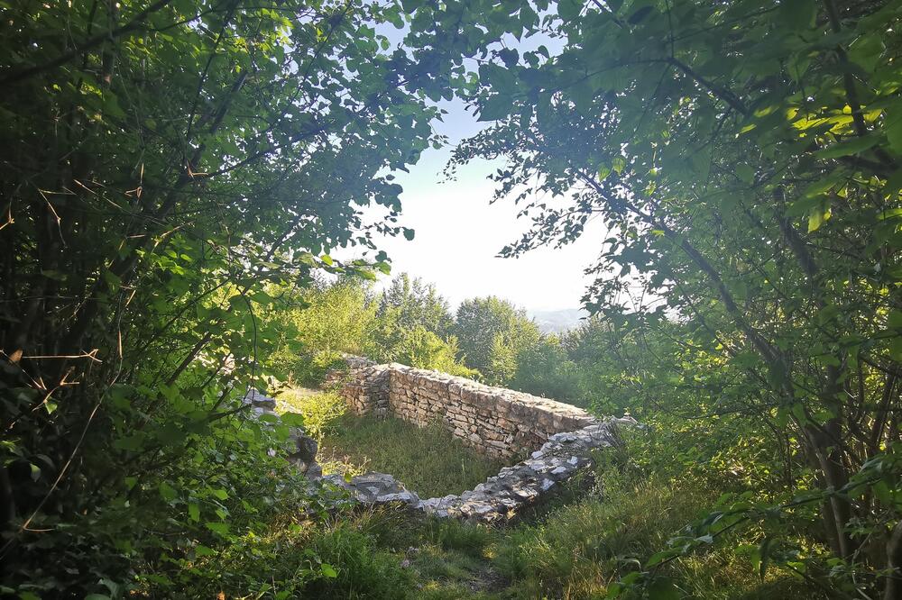 ISTANBULU OSTAVIO AJA SOFIJU, A ČAČKU VELELEPNO UTVRĐENJE: Ostaci cara Justinijana na srpskoj planini (FOTO)