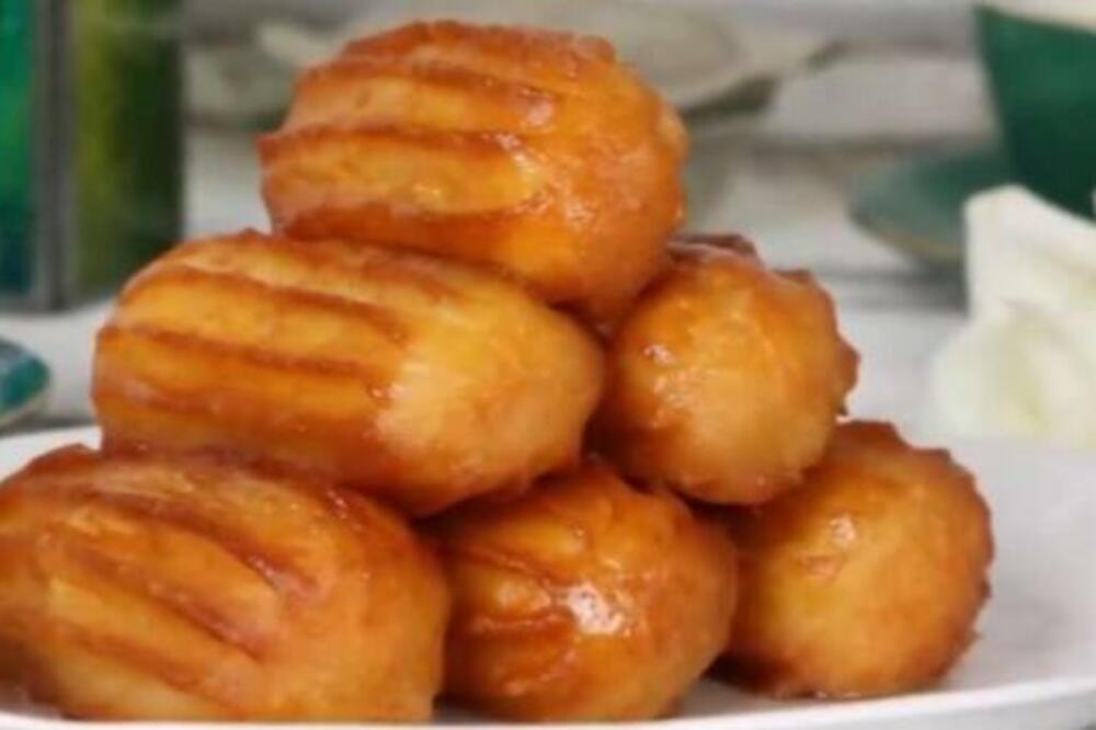 POSLE OVOG RECEPTA SVAKI DRUGI DEZERT OSTAĆE U SENCI: Napravite domaće TULUMBE zbog kojih ćete sve prste da oližete