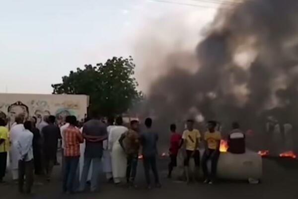 PREKID TELEKOMUNIKACIJA U SUDANU NAKON VOJNOG UDARA: U sukobima ubijeno 7 ljudi! (VIDEO)