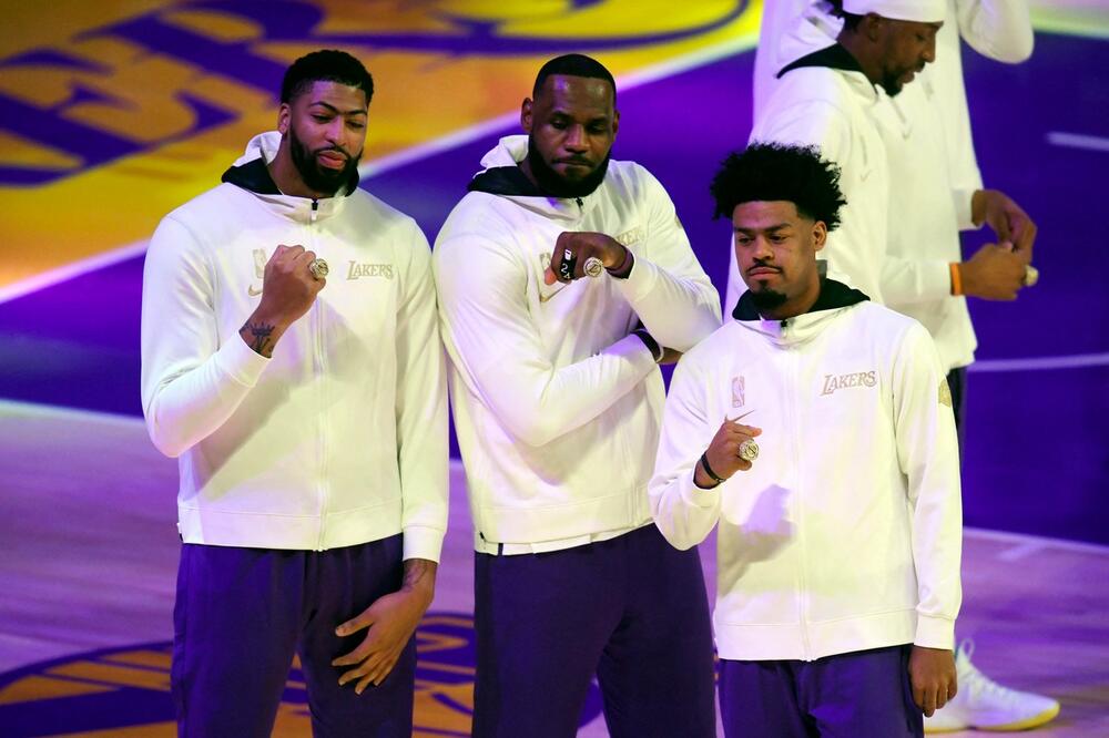 BOMBA: Dvostruki NBA šampion potpisao za Partizanovog rivala u Evrokupu!