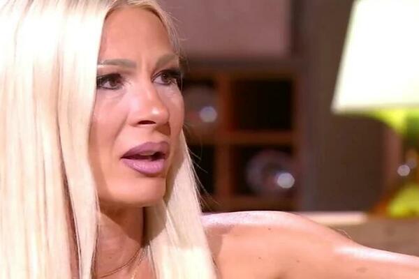 VESNA I ĐOLE SU BILI PRED RAZVODOM, A ONDA IM JE JEDNA REČENICA SPASILA BRAK: Pevačica otkrila NEPOZNATE DETALJE