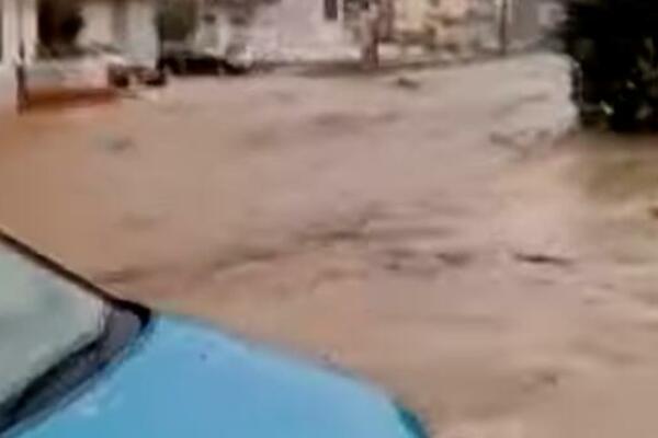 HOROR U ITALIJI SE NASTAVLJA: Snažne OLUJE izazvale HAOS na Siciliji, stradale DVE OSOBE (VIDEO)