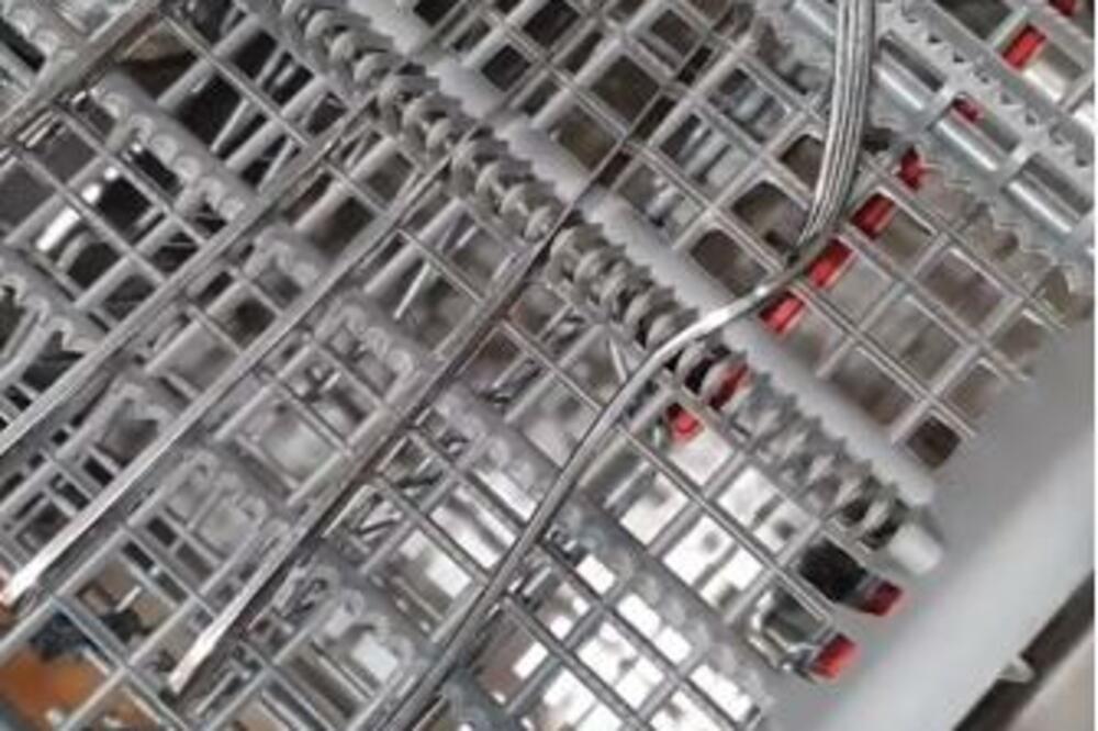 KAKO DA ESCAJGU VRATITE STARI SJAJ? Ako je potamneo ili dobio mrlje, NE OČAJAVAJTE, rešenje vam je PRED OČIMA