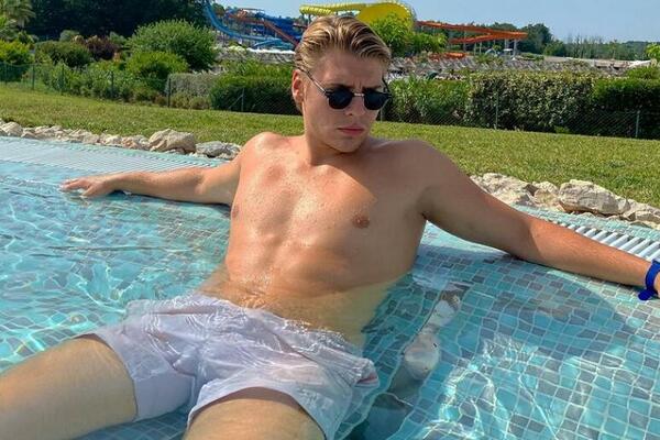 HAOS U RIMU ZBOG HRVATA: Šeto go ulicama Rima!