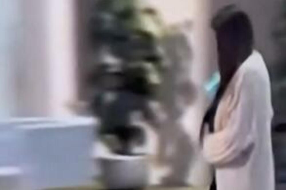 DA LI JE OVO NAJVEĆI BLAM SVIH ZADRUGA?! Dalili na mrežama ne prestaju da se smeju:USNIMLJENA KAKO ISPUŠTA VETROVE!