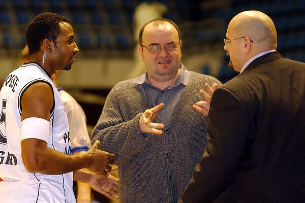 ŽESTOKA SVAĐA SA VUJOŠEVIĆEM! KAKO JE "DELIJA" UMALO OTERAO LEGENDU PARTIZANA IZ KLUBA! HAUS NE ZABORAVLJA BEOGRAD!