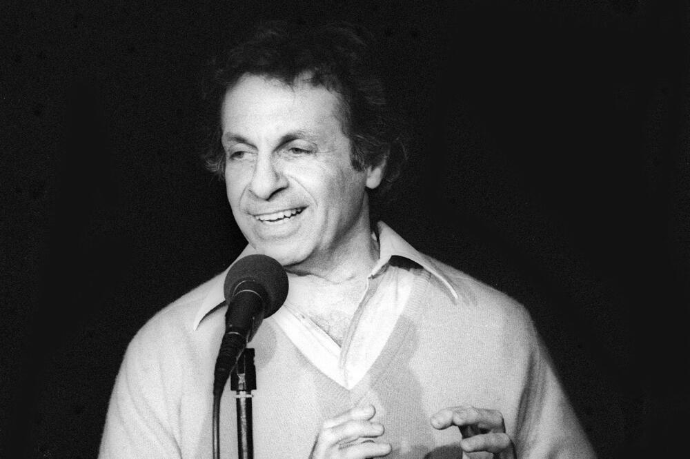 TUGA: Preminuo slavni američki komičar od kog su strepeli od Ajzenhauera do Trampa!