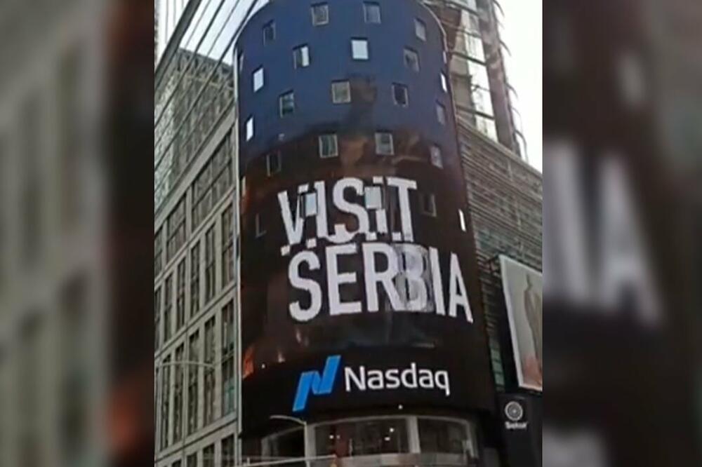 SRPSKA ZASTAVA SE VIJORI USRED NJUJORKA: Znate li koji je POVOD? (VIDEO)