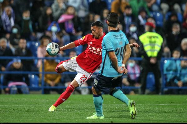 RADONJIĆ BOMBOM PREKINUO POST: Potom prkosio navijačima! (VIDEO)